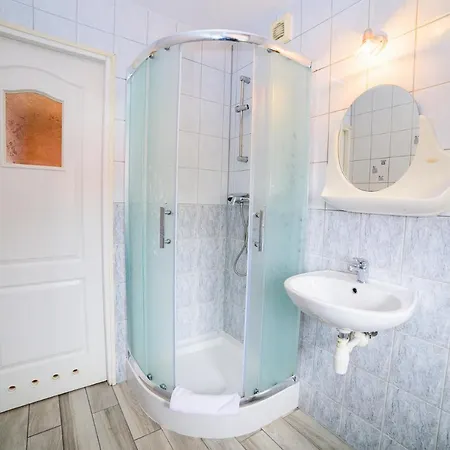 Krolowa Sniegu Bed and Breakfast *